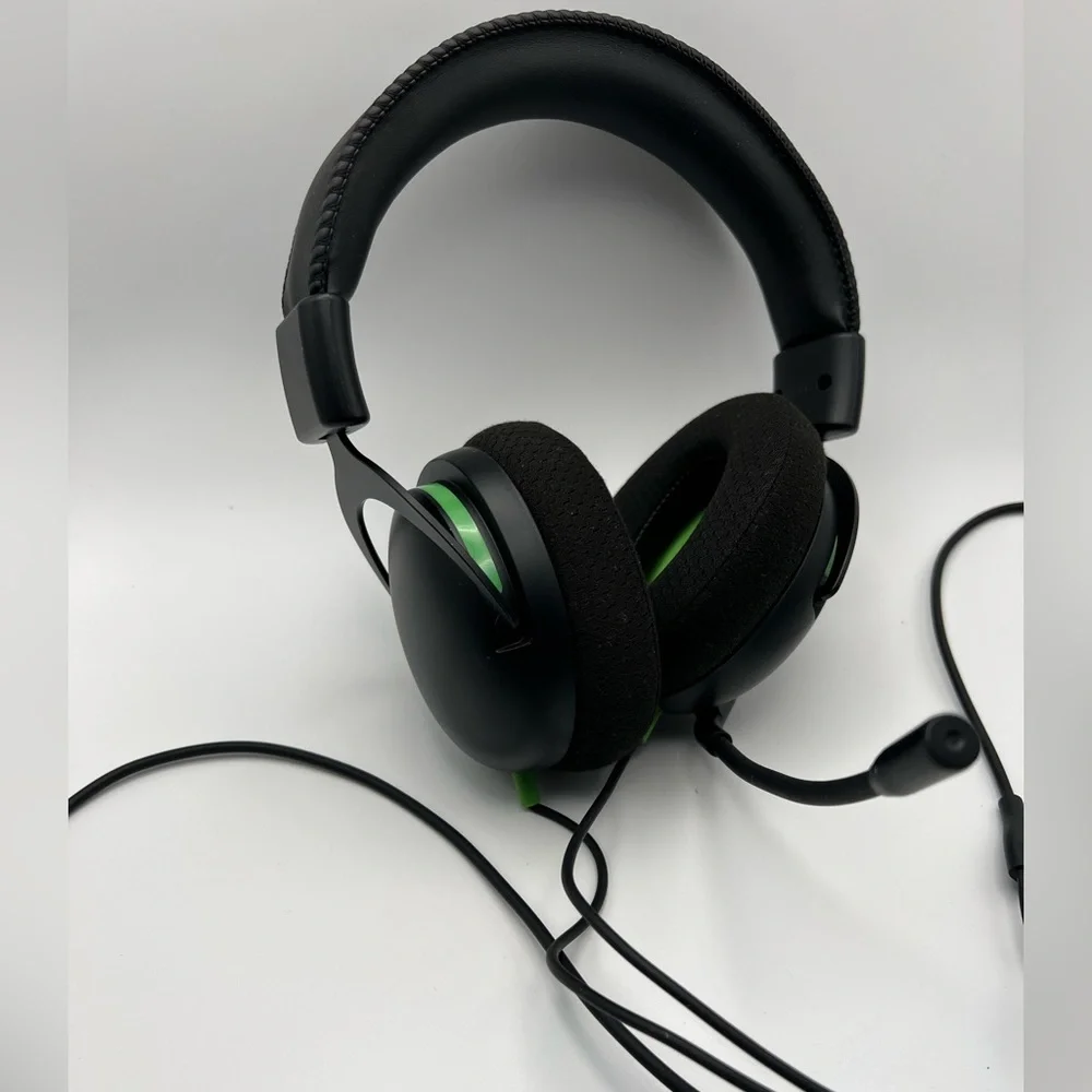 Black and Green Onn Gaming Headset for Xbox Series X and Xbox One - Like New